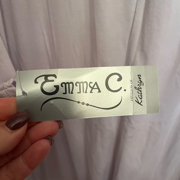 Women’s Long Night Gown NWT Color is Lilac - Picture 6 of 8